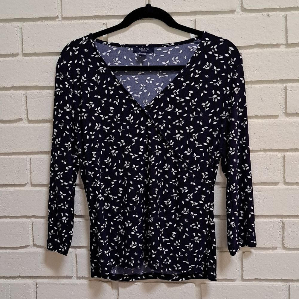 Chaps Dark Navy Blue/White V Neck Blouse. NWOT